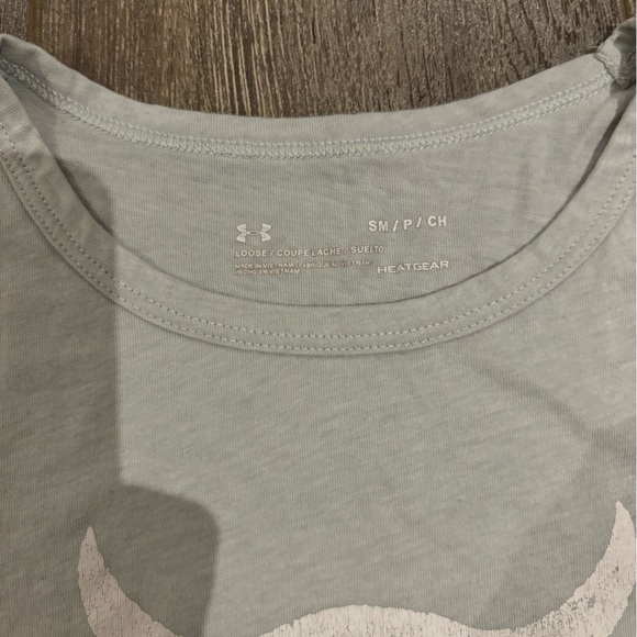 Under Armour T-Shirt - Picture 4 of 5